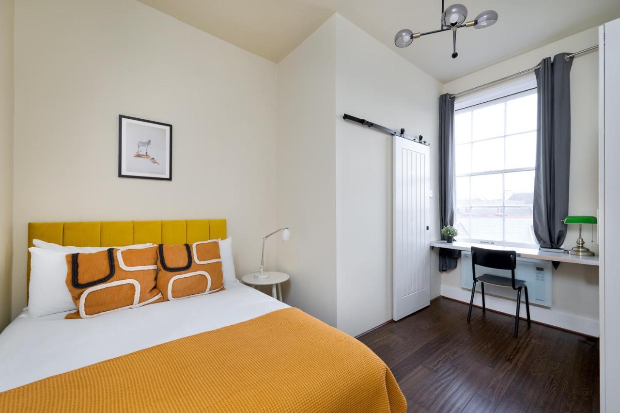 D8 House Apartment Лондон Екстериор снимка